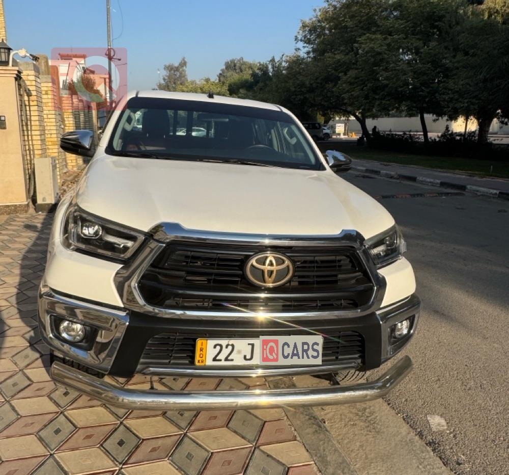 تويوتا هايلوكس